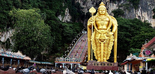 rock-climbing-batu-caves